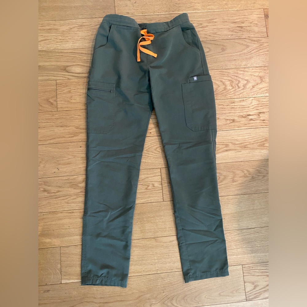 Figs Moss Green Yola Scrub Pants